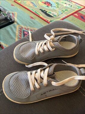 Astral Loyak Kids Gray Canvas Lace-Up Shoes, water shoes